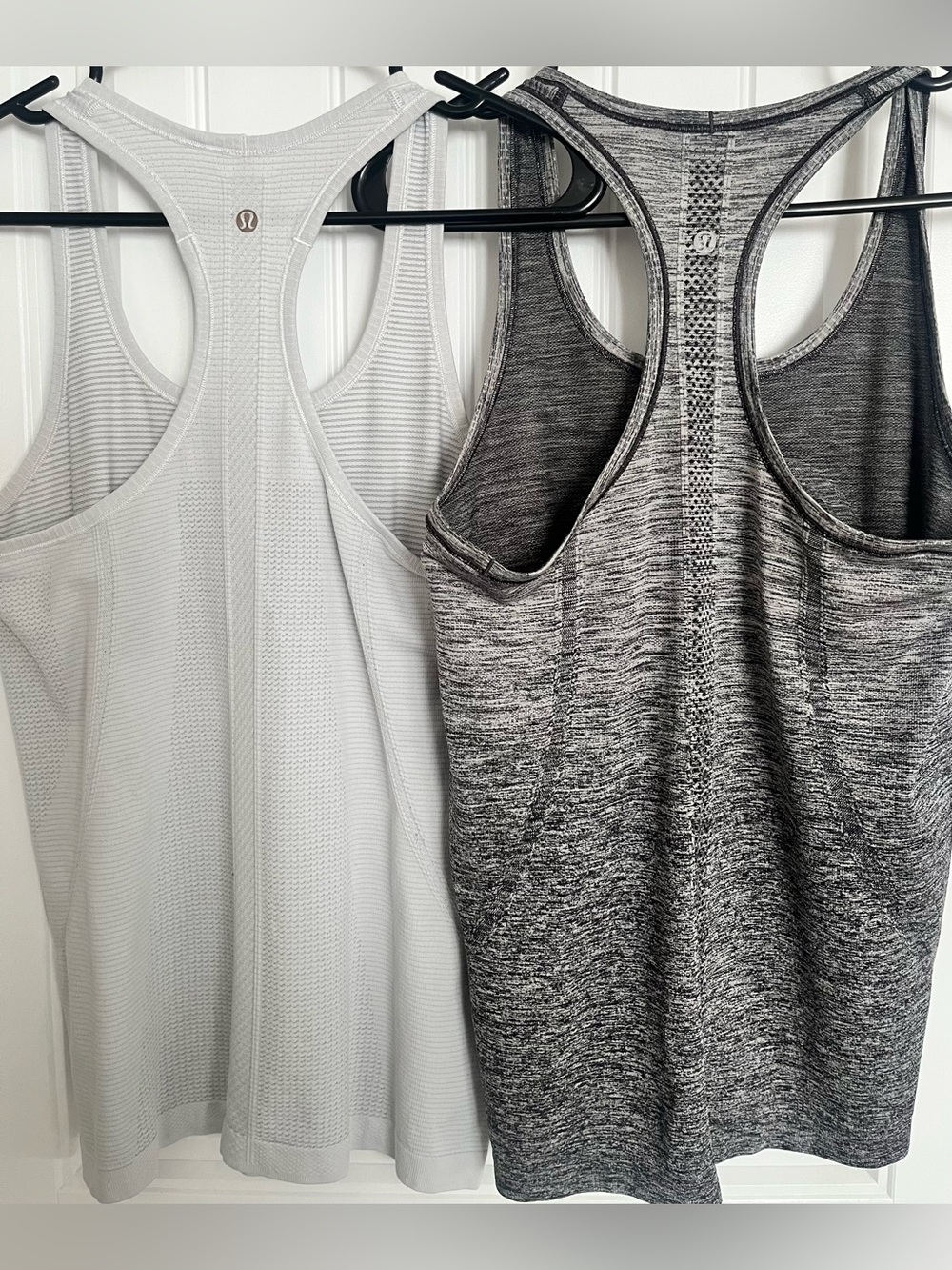 lululemon athletica Swiftly Racerback Tank / Set of 2 / Size 8